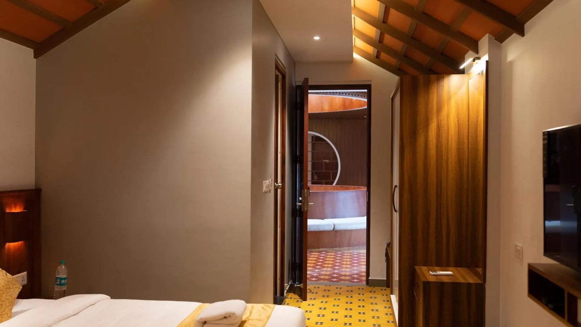 Palcastle Regency Hotel Palakkad